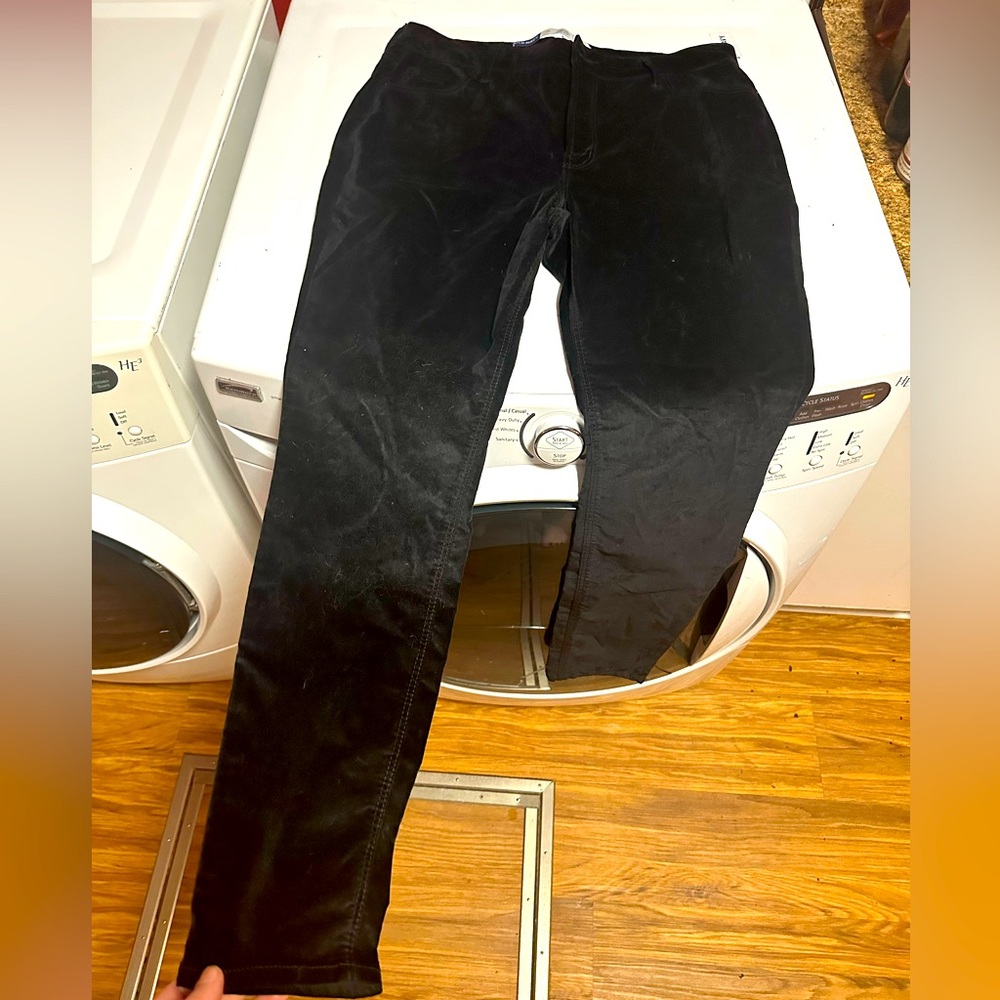 Black velvet skinny high rise pants